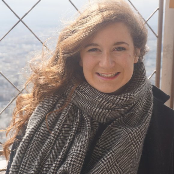 Meet your Posher, Caroline - Picture 1 of 1